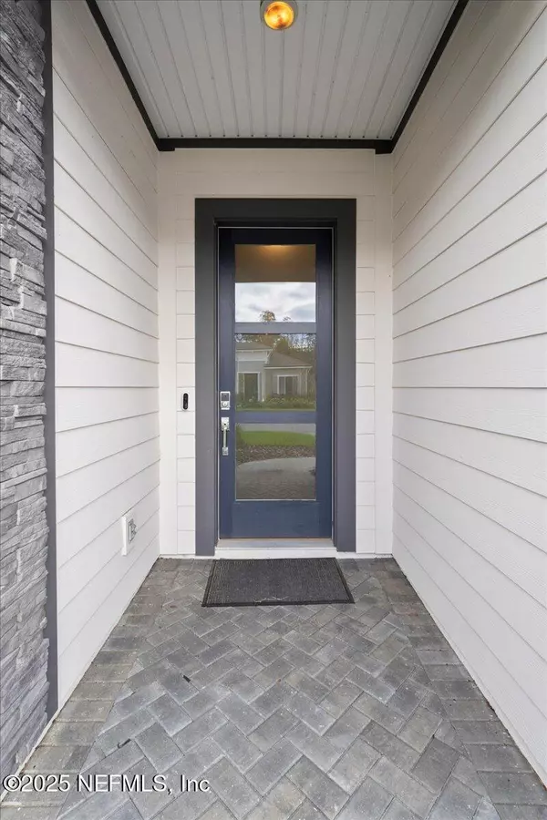 Jacksonville, FL 32256,11173 ENGINEERING WAY