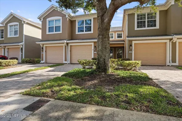 Jacksonville, FL 32256,11905 SURFBIRD CIR #11F