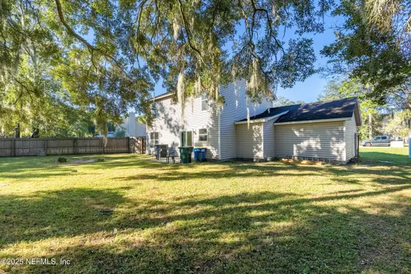 Jacksonville, FL 32225,541 SERENADE CIR E