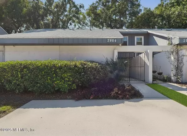 2984 SONGBIRD DR, Jacksonville, FL 32233