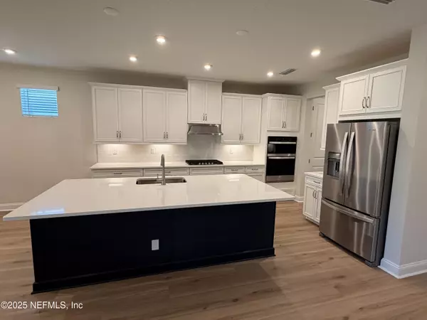 St. Johns, FL 32259,381 PELTON PL