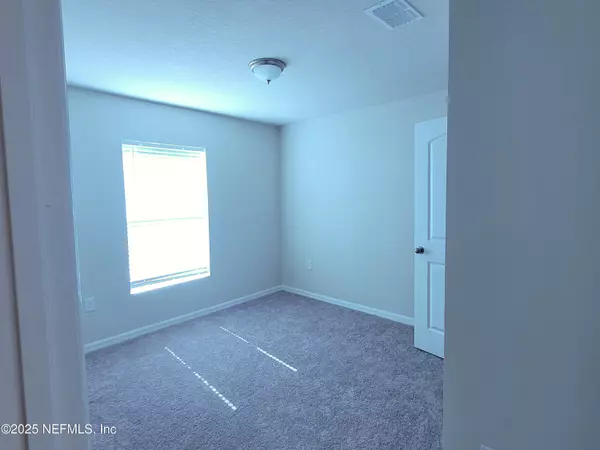 Welaka, FL 32193,256 RIVER HILL DR