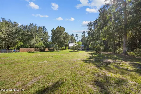 Hawthorne, FL 32640,21317 SE 111TH AVE