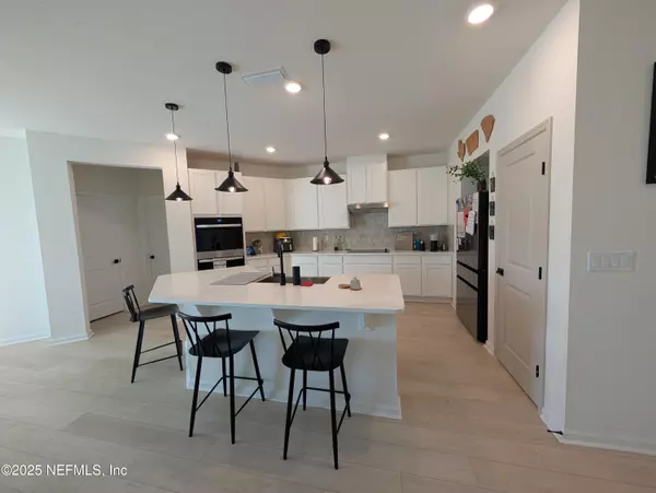 Jacksonville, FL 32222,7740 DUNHILL CT