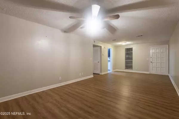 Jacksonville, FL 32216,1713 EL CAMINO RD #8