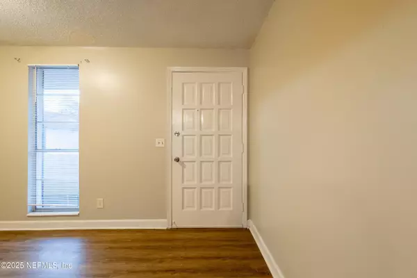 Jacksonville, FL 32216,1713 EL CAMINO RD #8