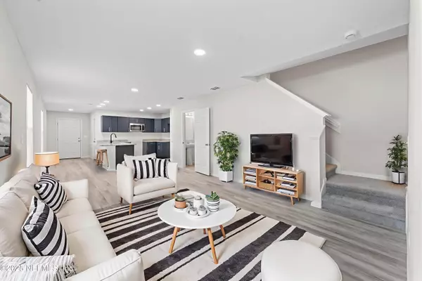 Jacksonville, FL 32233,2850 WONDERWOOD LN