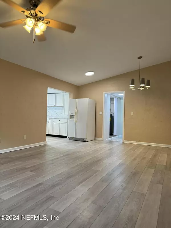 Jacksonville, FL 32246,3842 RUBY DR W