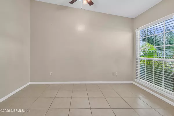 Jacksonville, FL 32246,2409 COOL SPRINGS DR S