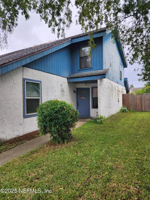 745 CENTURY 21 DR, Jacksonville, FL 32216