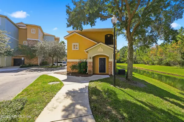 8539 GATE Pkwy W #322, Jacksonville, FL 32216