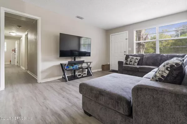 Jacksonville, FL 32210,3936 MACGREGOR DR