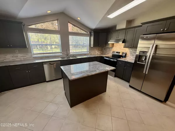 Orange Park, FL 32073,2974 LAKESIDE VILLA RD