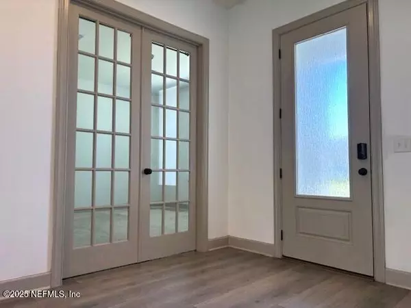 Middleburg, FL 32068,982 OAKLAND HILLS AVE