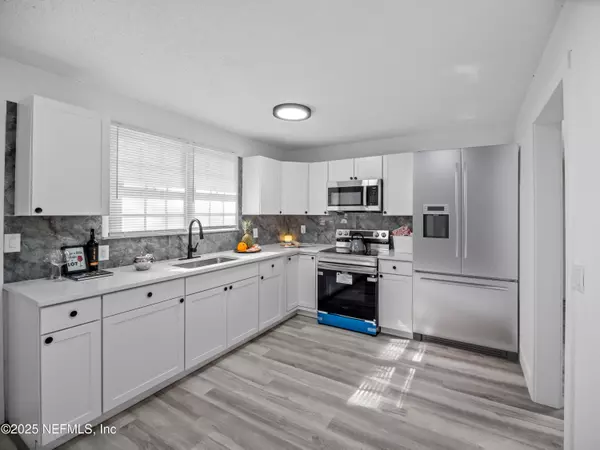 Orange Park, FL 32073,2522 GRASSHOPPER LN