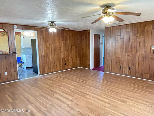 Jacksonville, FL 32218,1120 BLUEHILL DR