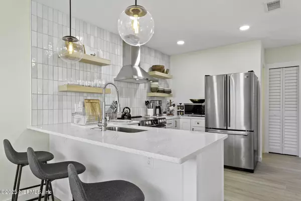 Jacksonville Beach, FL 32250,115 15TH AVE S #B