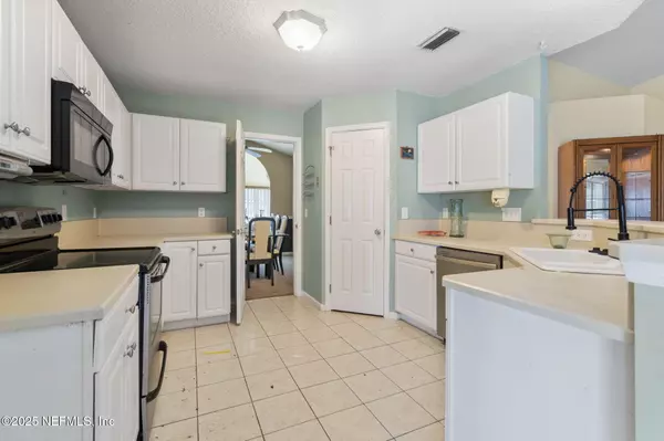 Jacksonville, FL 32225,3175 TROPHY PL