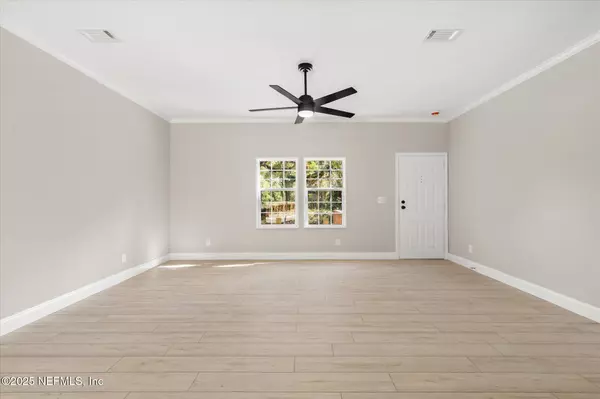 East Palatka, FL 32131,655 YELVINGTON RD