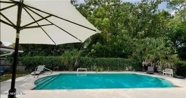 6812 CABALLERO DR, Jacksonville, FL 32217