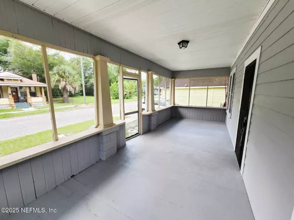 Jacksonville, FL 32206,1470 E 13TH ST