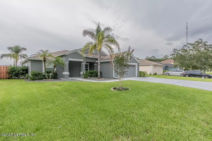 1751 HOLLOW GLEN DR, Middleburg, FL 32068