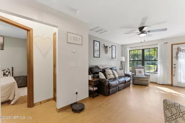 Starke, FL 32091,820 LEE ST