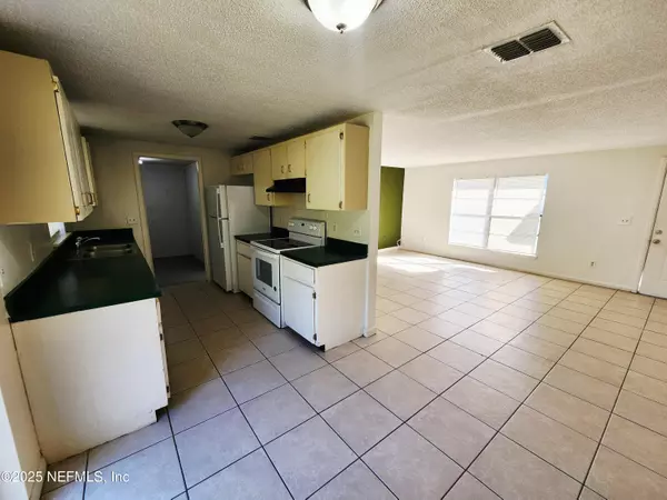 Jacksonville, FL 32210,7127 PRELLIE ST