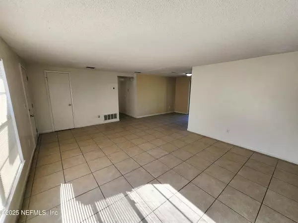 Jacksonville, FL 32210,7127 PRELLIE ST