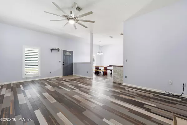 Orange Park, FL 32065,898 JOHNS AVE