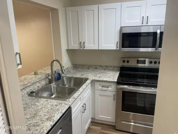 Orange Park, FL 32073,85 DEBARRY AVE #1061