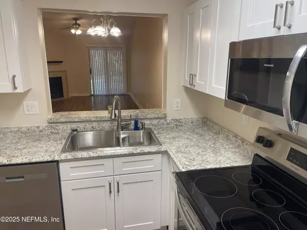 Orange Park, FL 32073,85 DEBARRY AVE #1061