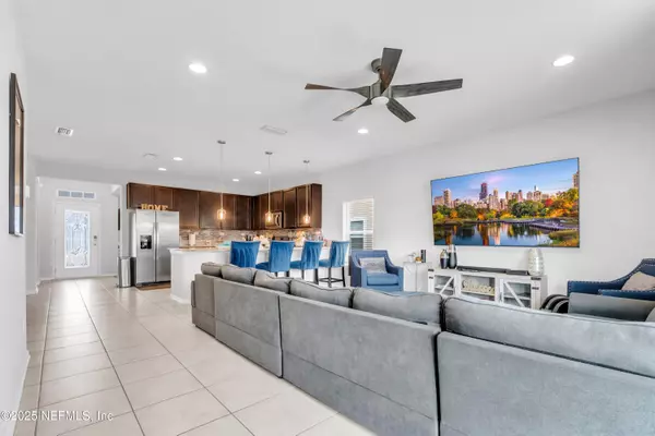 2878 COPPERWOOD AVE, Orange Park, FL 32073