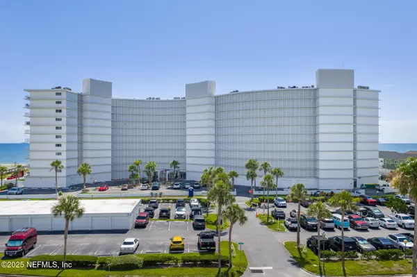 Jacksonville Beach, FL 32250,1601 OCEAN DR #401