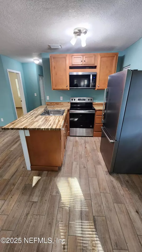 Jacksonville, FL 32246,4111 RUBY DR W