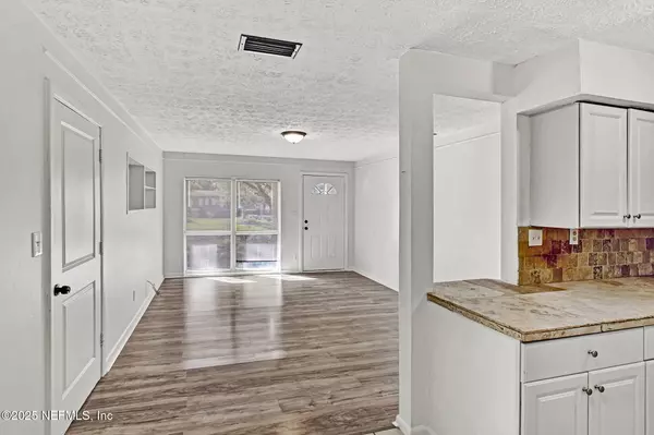 Jacksonville, FL 32210,6453 BURGUNDY RD S