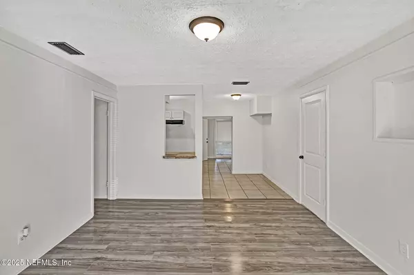 Jacksonville, FL 32210,6453 BURGUNDY RD S