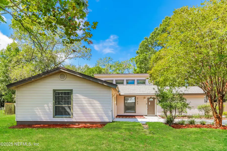 8162 CAYUGA TRL W, Jacksonville, FL 32244