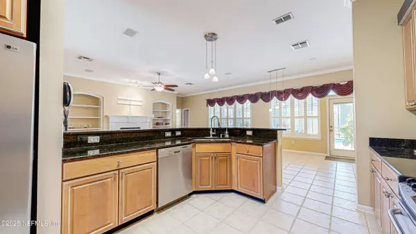 Jacksonville, FL 32223,1764 RISING OAKS DR