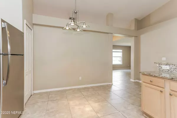 Jacksonville, FL 32219,10002 LANCASHIRE DR