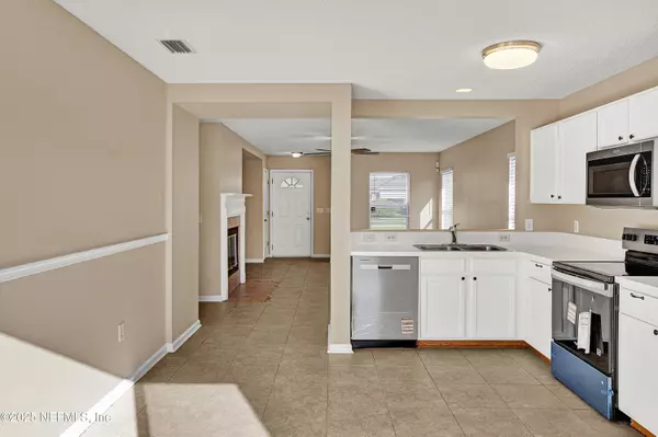 Jacksonville, FL 32218,1164 DAWNLIGHT RD