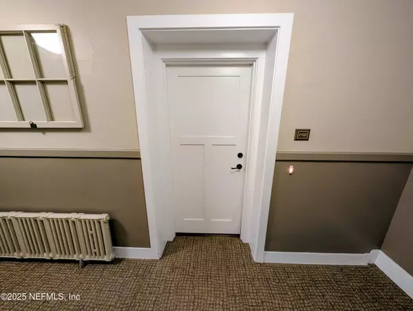 Jacksonville, FL 32204,2525 COLLEGE ST #2102