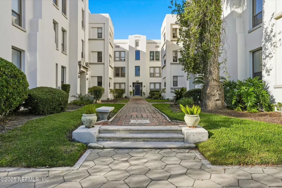 2545 OAK ST #18, Jacksonville, FL 32204