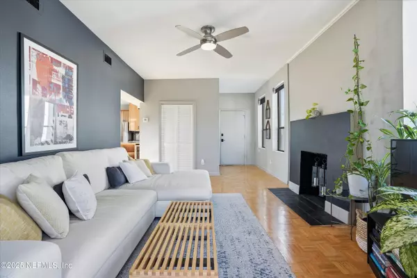 2545 OAK ST #18, Jacksonville, FL 32204