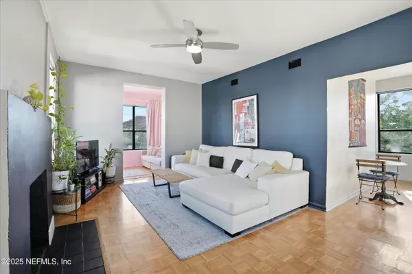 Jacksonville, FL 32204,2545 OAK ST #18