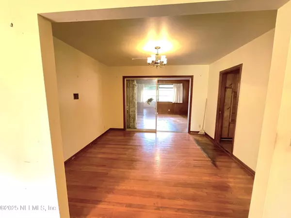 Jacksonville, FL 32211,8551 LAMANTO AVE