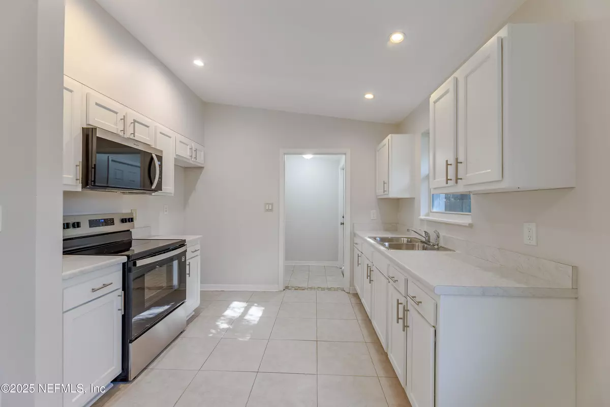 Jacksonville, FL 32221,7822 DUBOIS DR