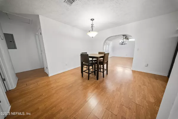 Jacksonville, FL 32244,8342 BARRACUDA RD