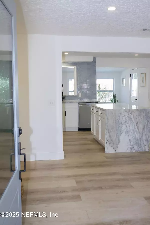 Atlantic Beach, FL 32233,785 TRITON RD