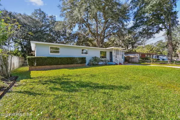 Jacksonville, FL 32216,8640 EMERALD ISLE CIR S